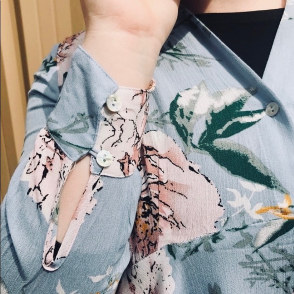 CARLIN | blouse - Picture 3 of 5